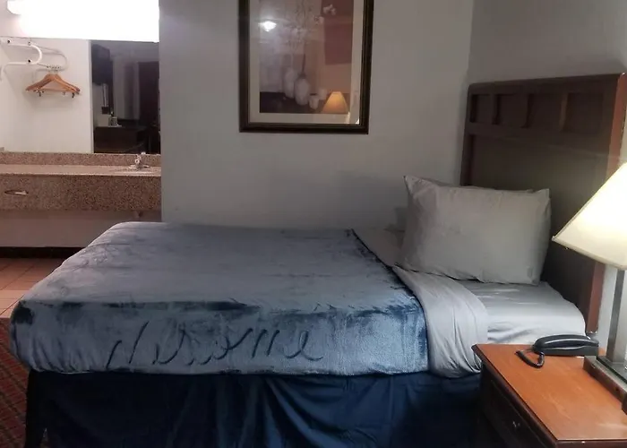 Osu 2 Queen Beds Hotel Room 117 Wi-Fi
